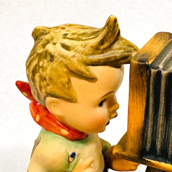 Goebel Hummel #178 "The Photographer" TMK5 - Picture 2 of 12